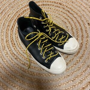 Converse leather upper men’s 8